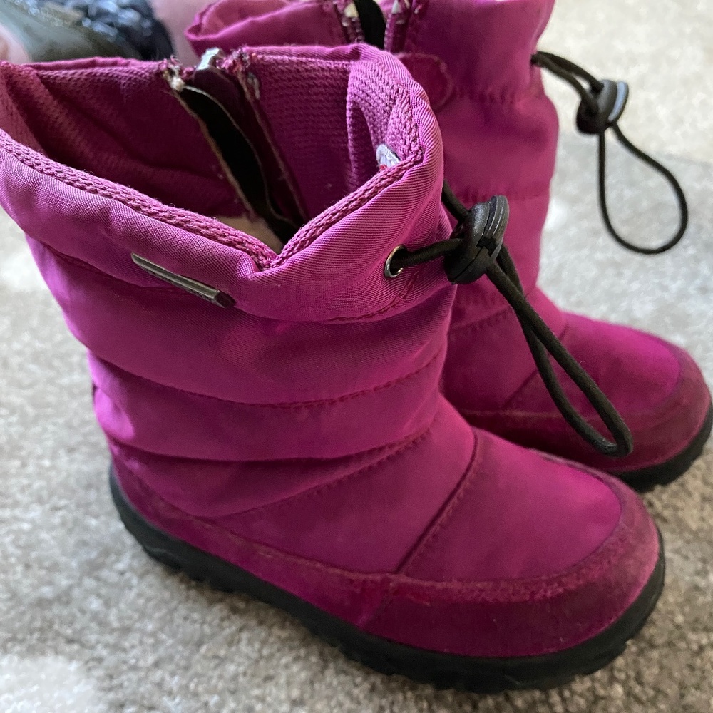 Naturino Varna Fuschia boot size 22